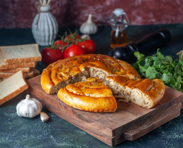 Пирог с мясом и огурцами - рецепт