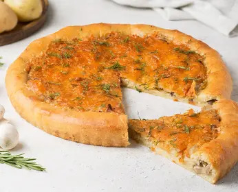 Пирог-пицца с грибами и картофелем