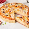 Пирог с малиной и фисташкой 