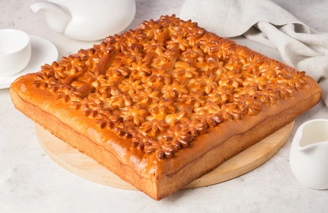 Пирог с персиком и киви 1,5кг