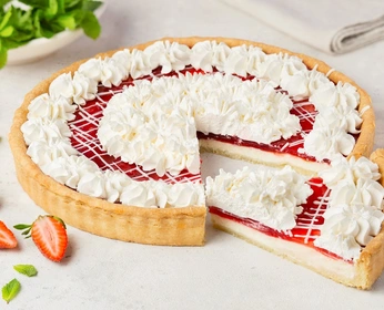 Пирог клубника со сливками