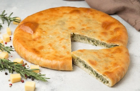 Осетинский пирог с картофелем и сыром