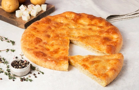 Осетинский пирог с мясом и картофелем